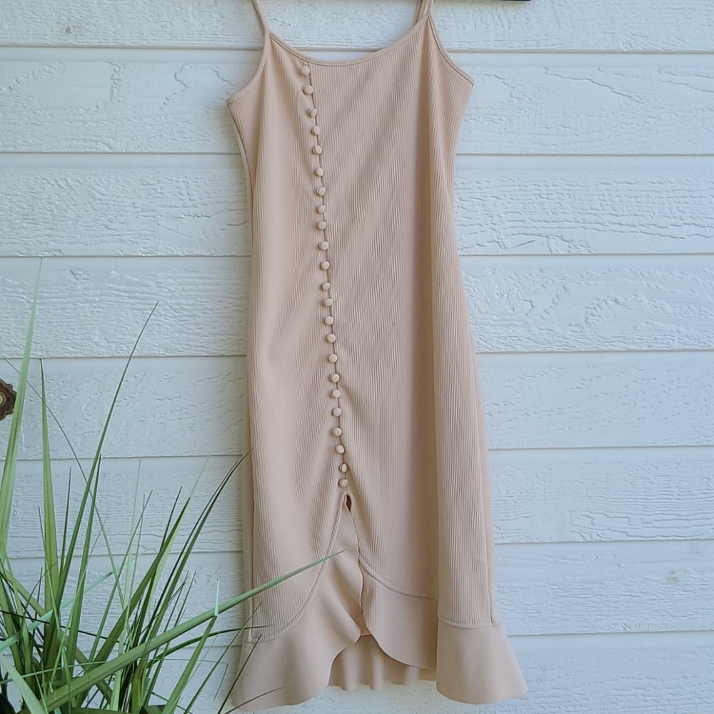 Dress - Picture 2 of 3